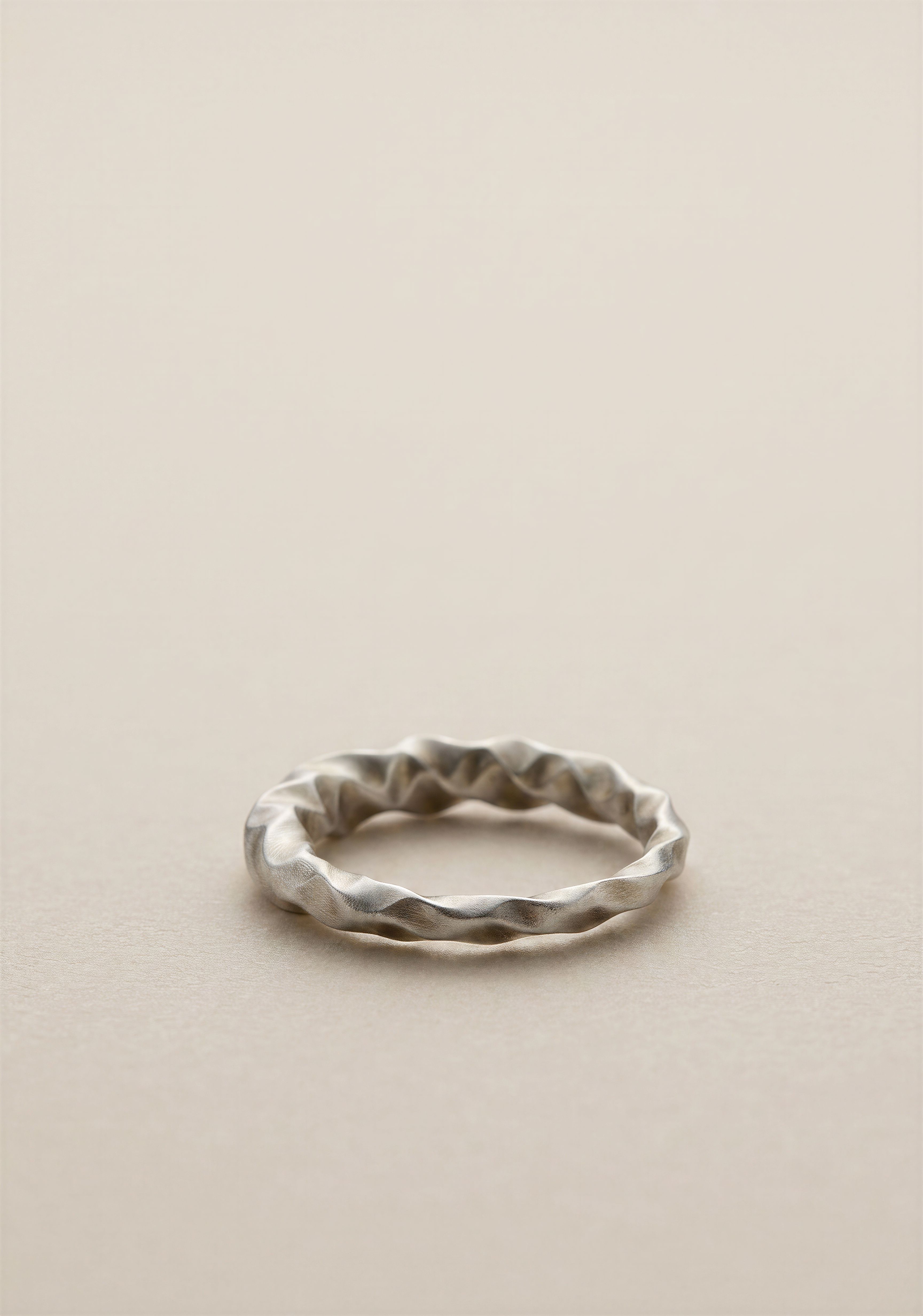 Anillo Barroque 002 — torsión irregular en plata 925